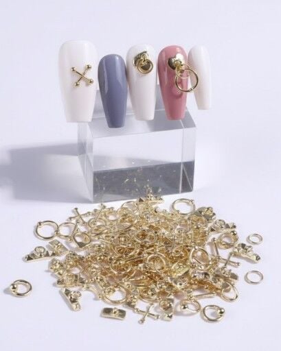 Metal Tırnak Süsleri ve 3D Charm Modelleri
